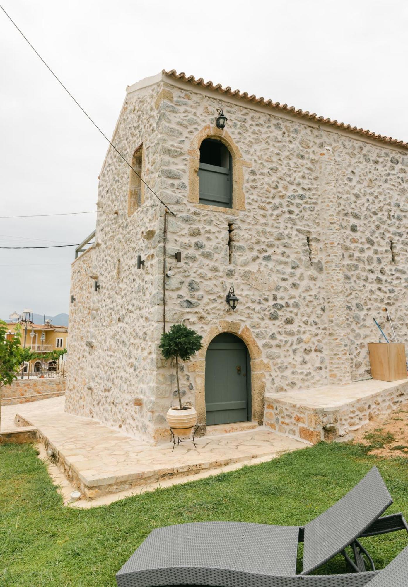 Villa La Tore Di Montenegro Gythio