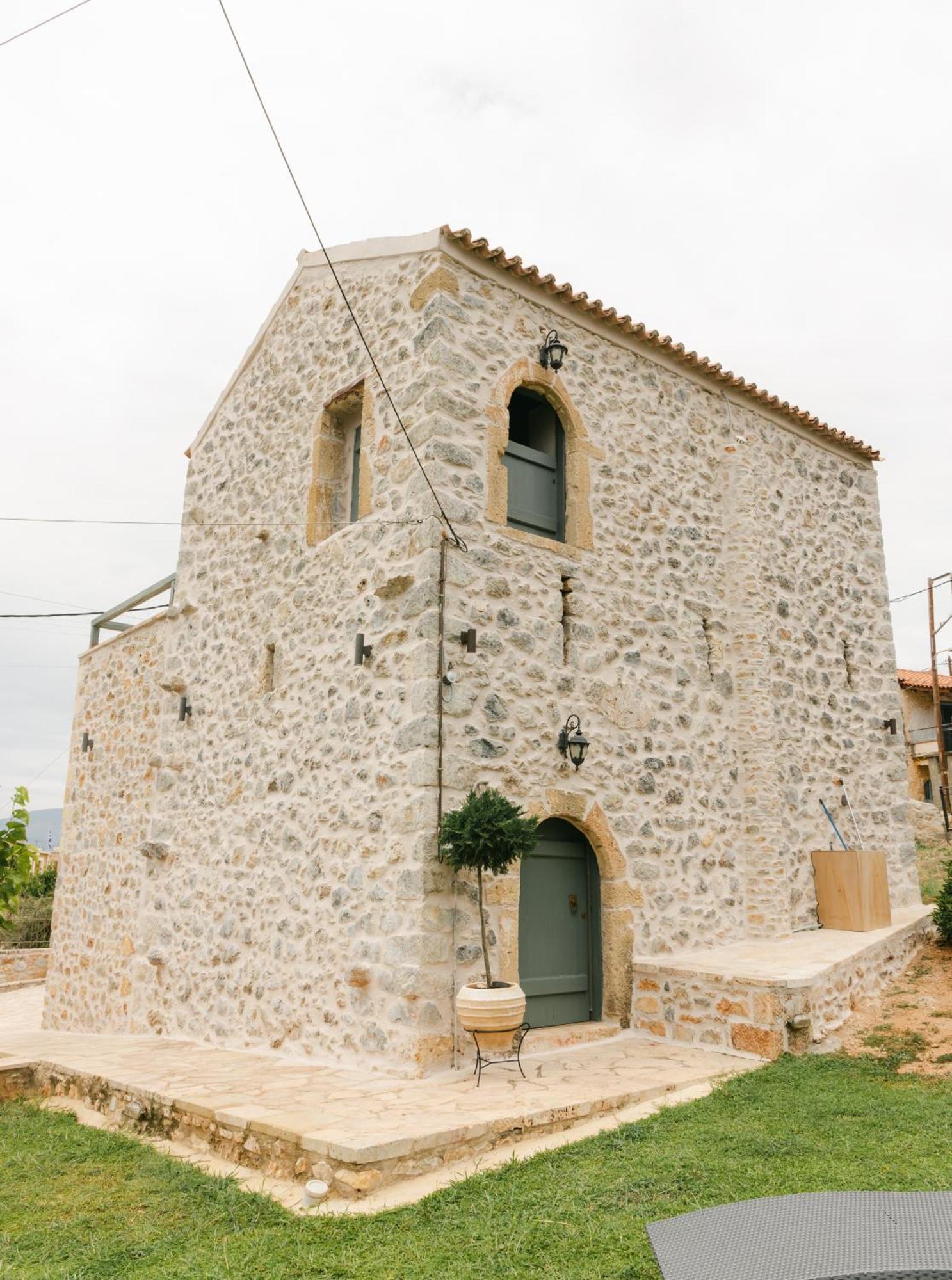 La Tore Di Montenegro * Gythio